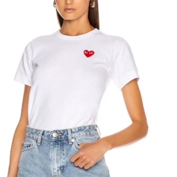Comme des Garcons PLAY Tops - Comme des Garcons Play White Tee with Peeping Red Heart